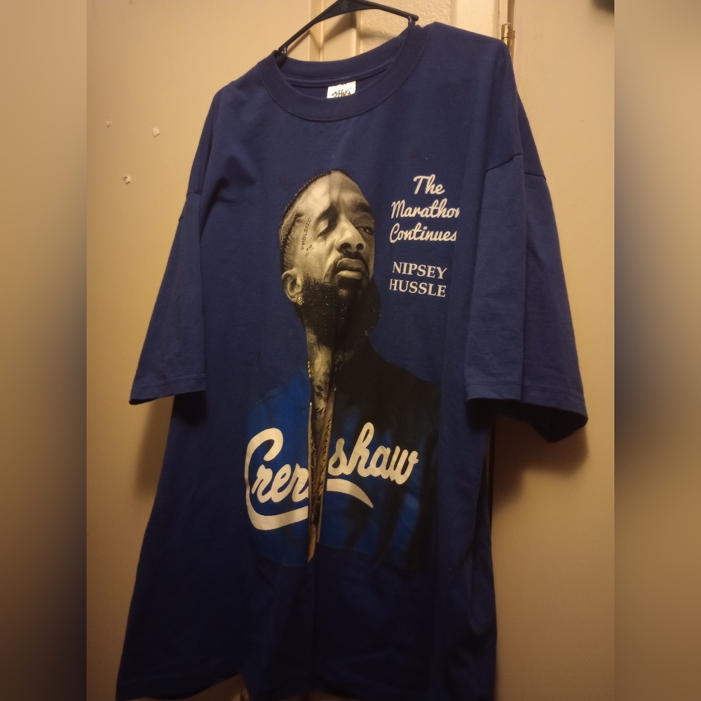 Men's T shirt